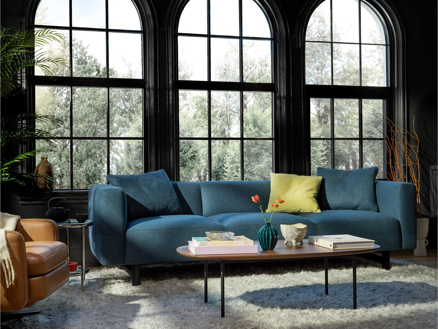 Bonne Club Sofa - UPHOLSTERY - 10SE-NAVBLACK_WOOD lifestyle image