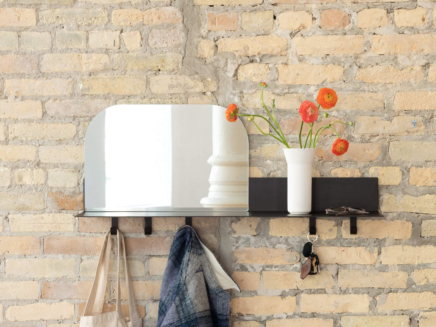 Duo Shelf - Champagne - 20″ lifestyle image