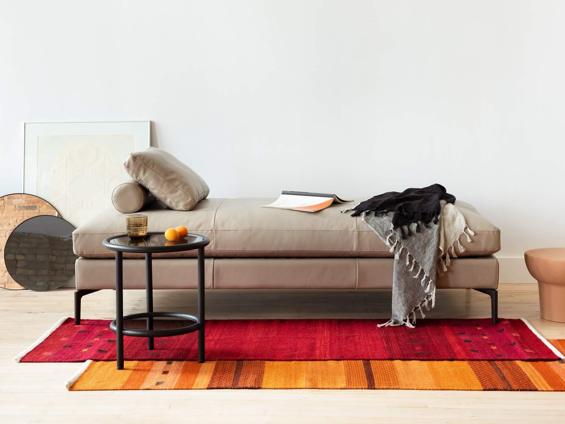 Eve Daybed - Coachella Cognac, Anthracite Legs Image - 6